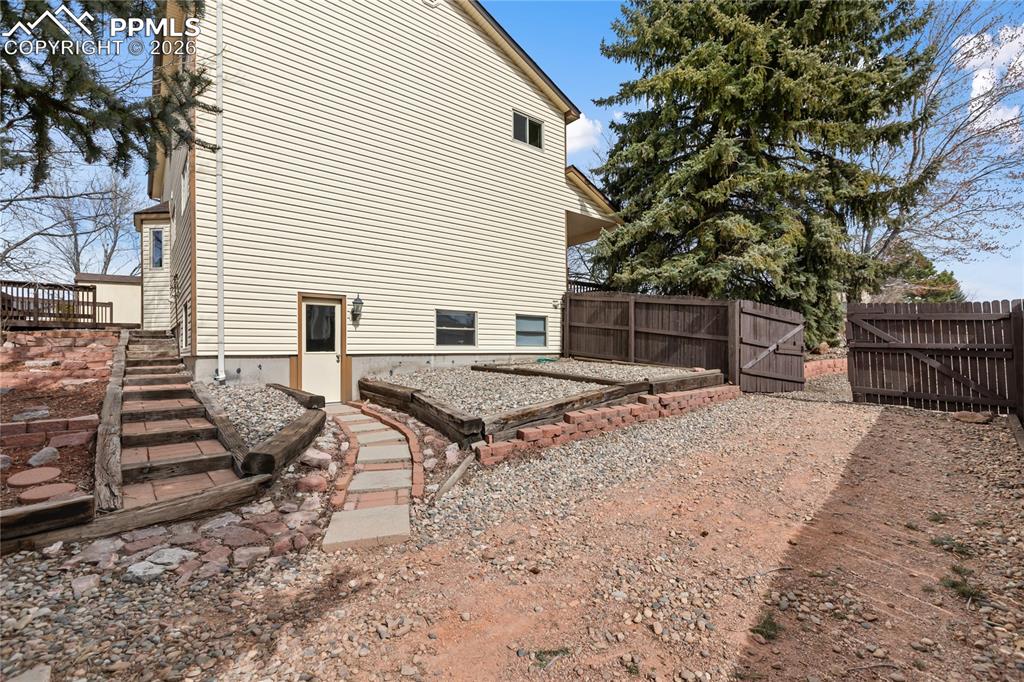 Image 37 of 39: Side of Structure