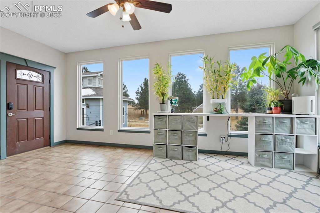 Image 14 of 43: Entry