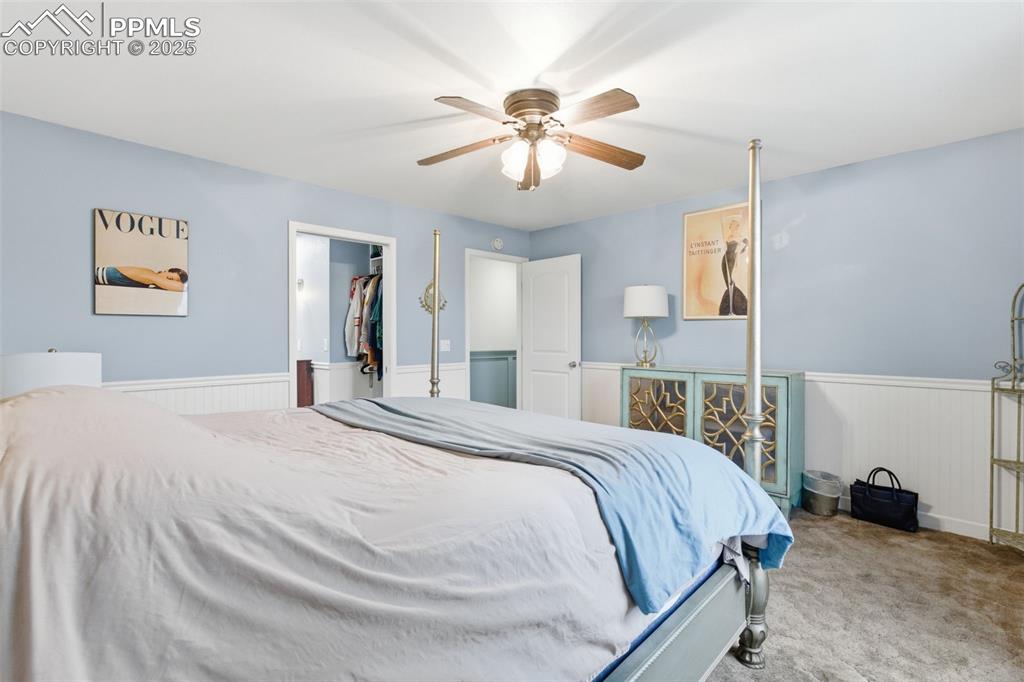 Image 19 of 43: Bedroom