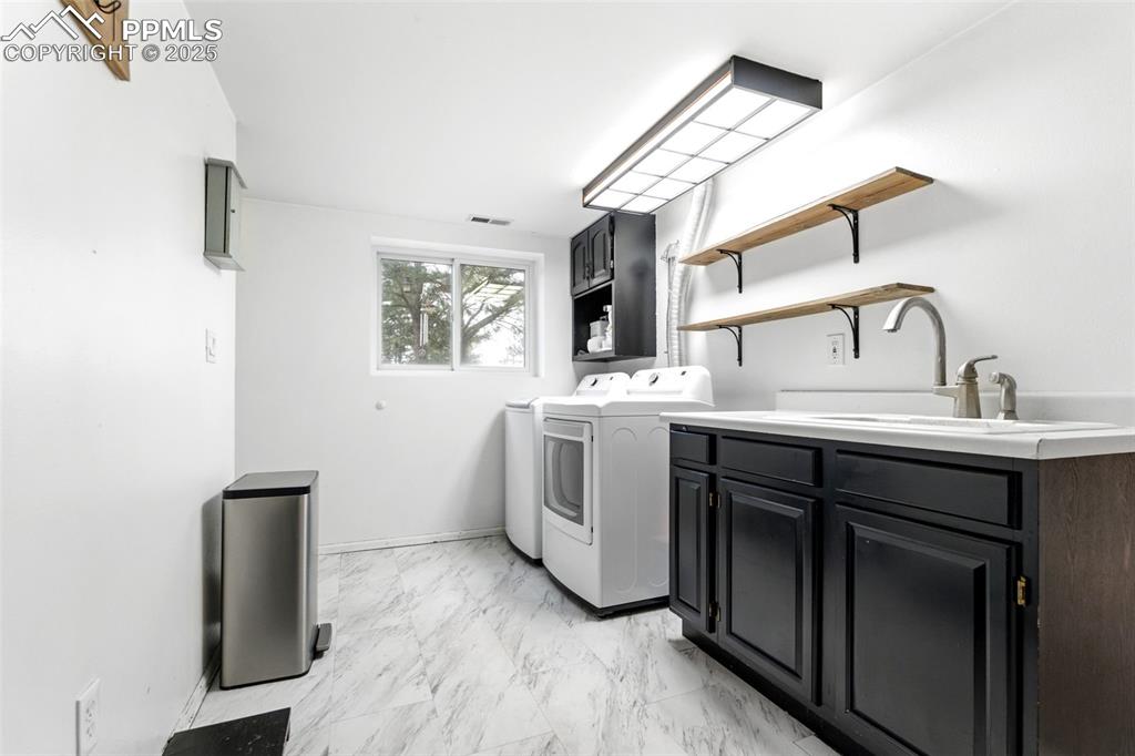 Image 24 of 43: Laundry