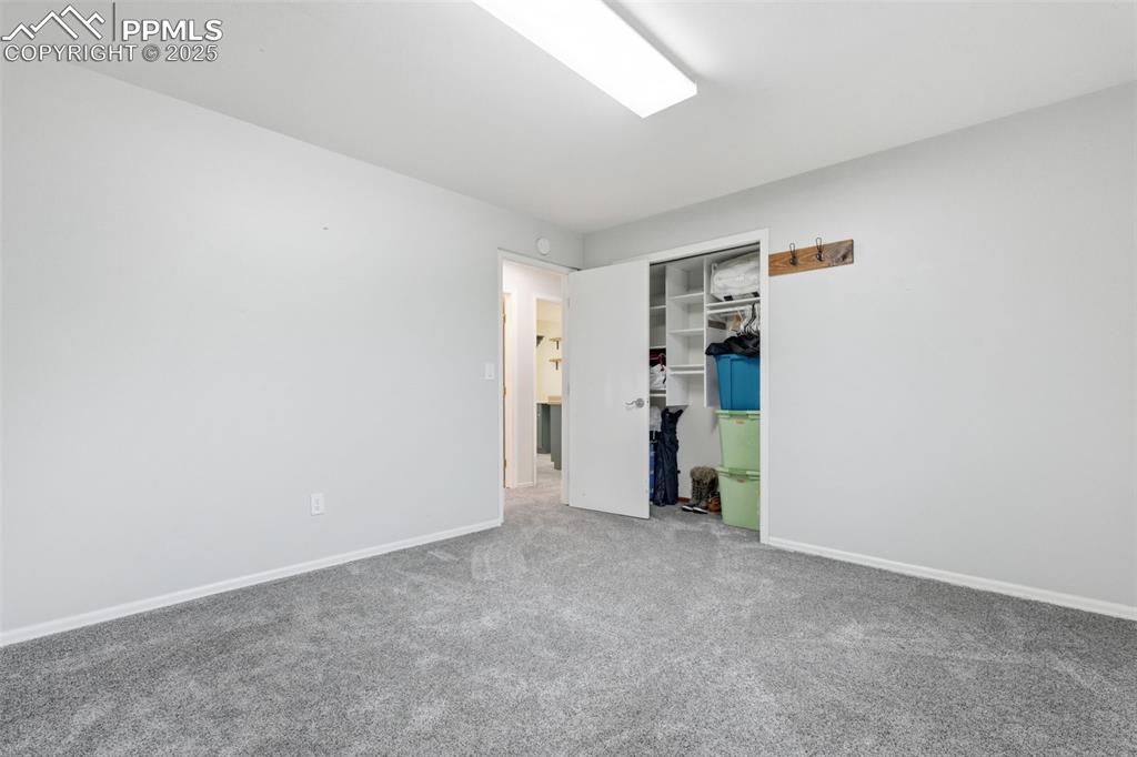 Image 26 of 43: Bedroom