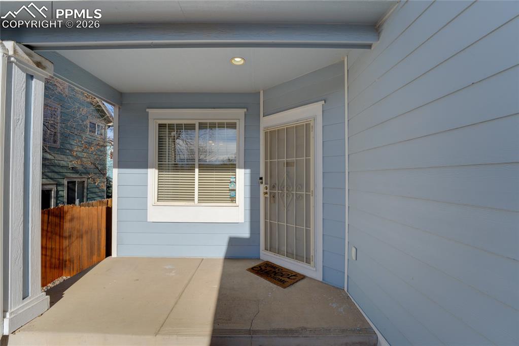 Image 2 of 22: Entry