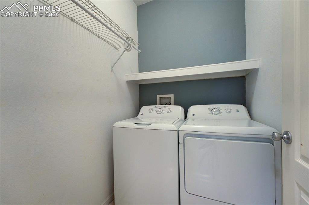 Image 9 of 22: Laundry