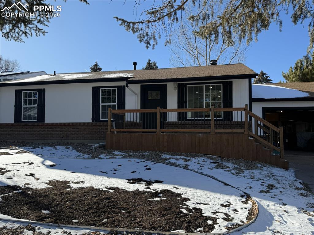 Image 2 of 32: Front of Structure