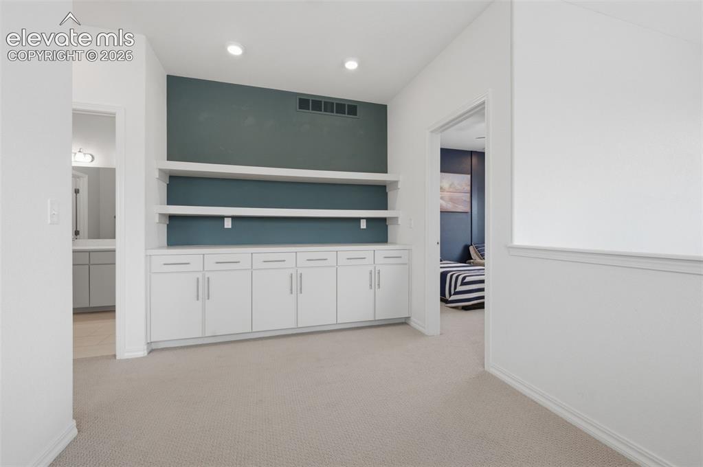 Image 26 of 38: Master Bedroom