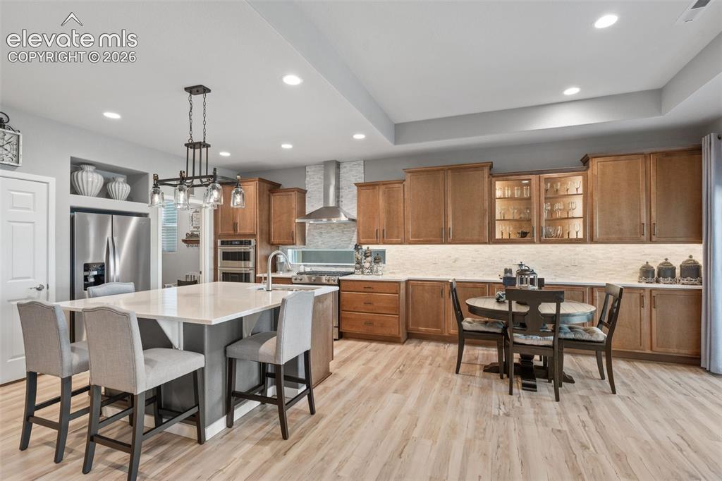 Image 16 of 44: Kitchen