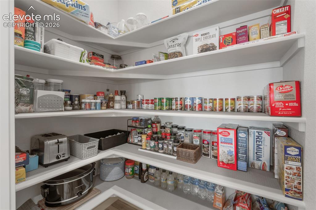 Image 35 of 44: Pantry