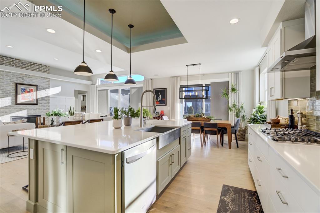 Image 7 of 50:  Enjoy custom light fixtures and light trays!