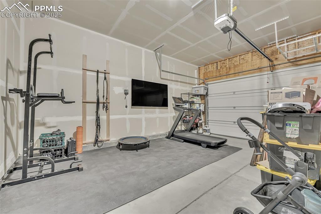 Image 25 of 39: Exercise Room