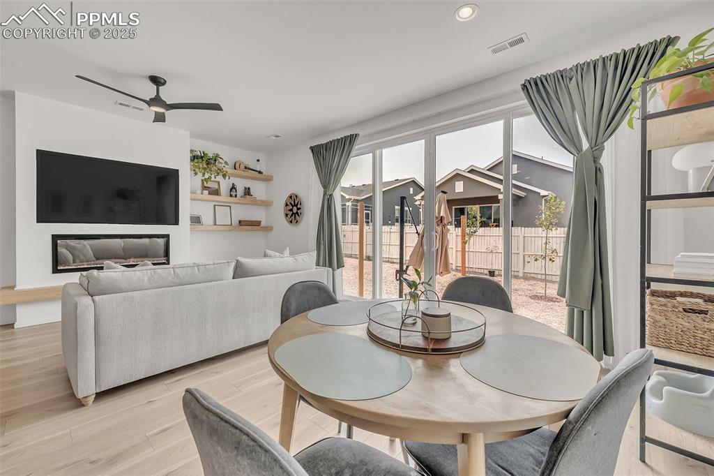 Image 8 of 39: Dining Area