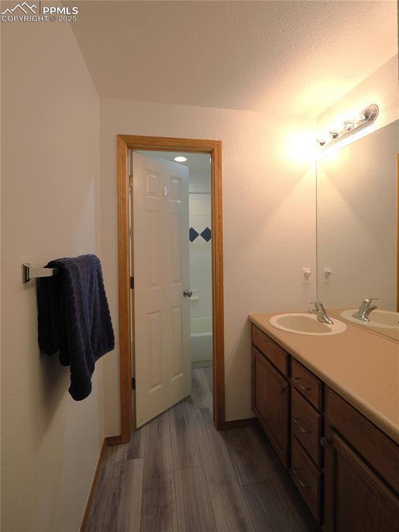 Image 34 of 49: basement bathroom 