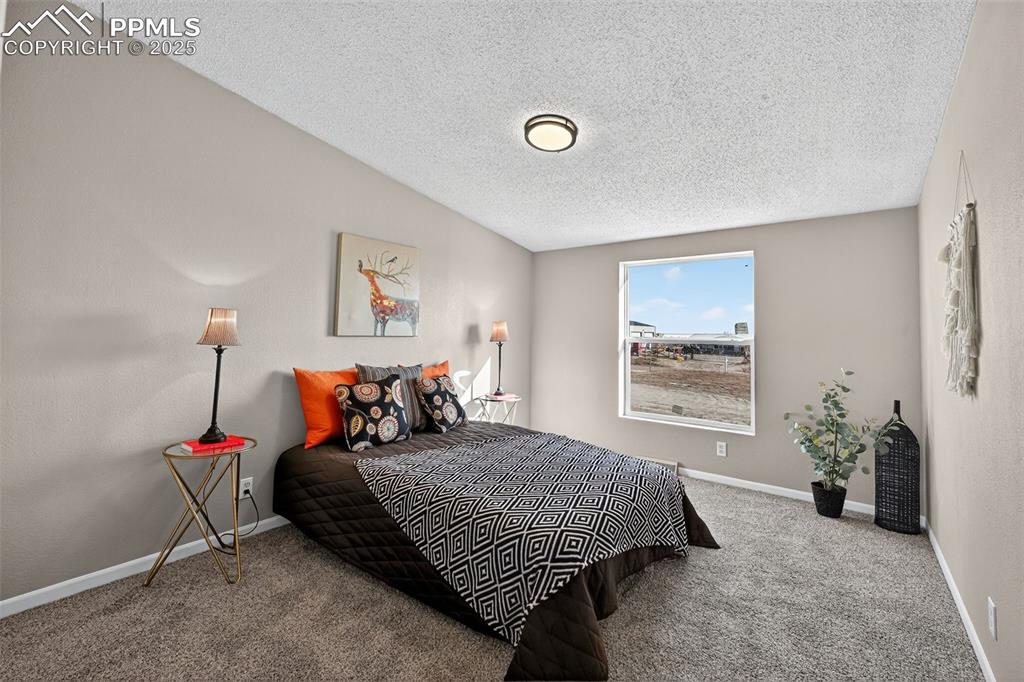 Image 12 of 45: Bedroom