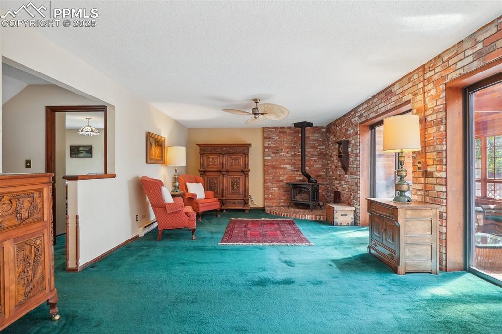 Image 10 of 49: Living Room