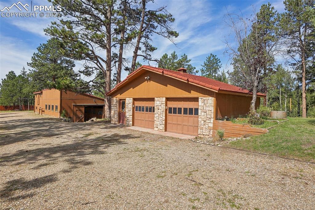 Image 29 of 49: detached garage