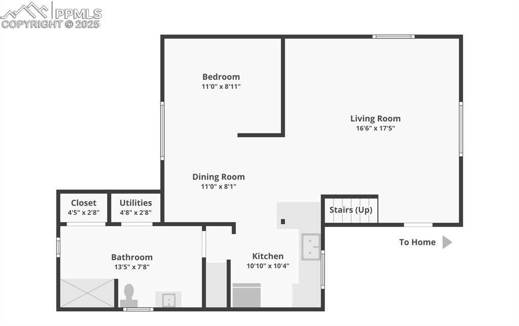 Image 46 of 49: Cabin main level 