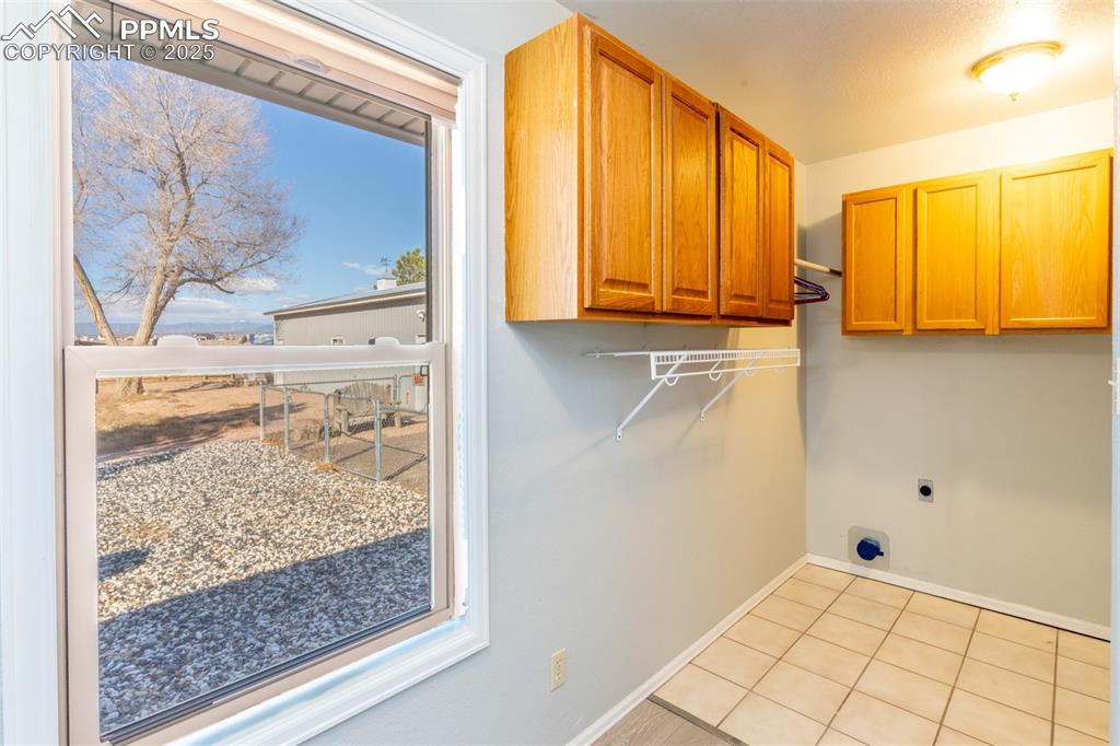 Image 19 of 34: Laundry