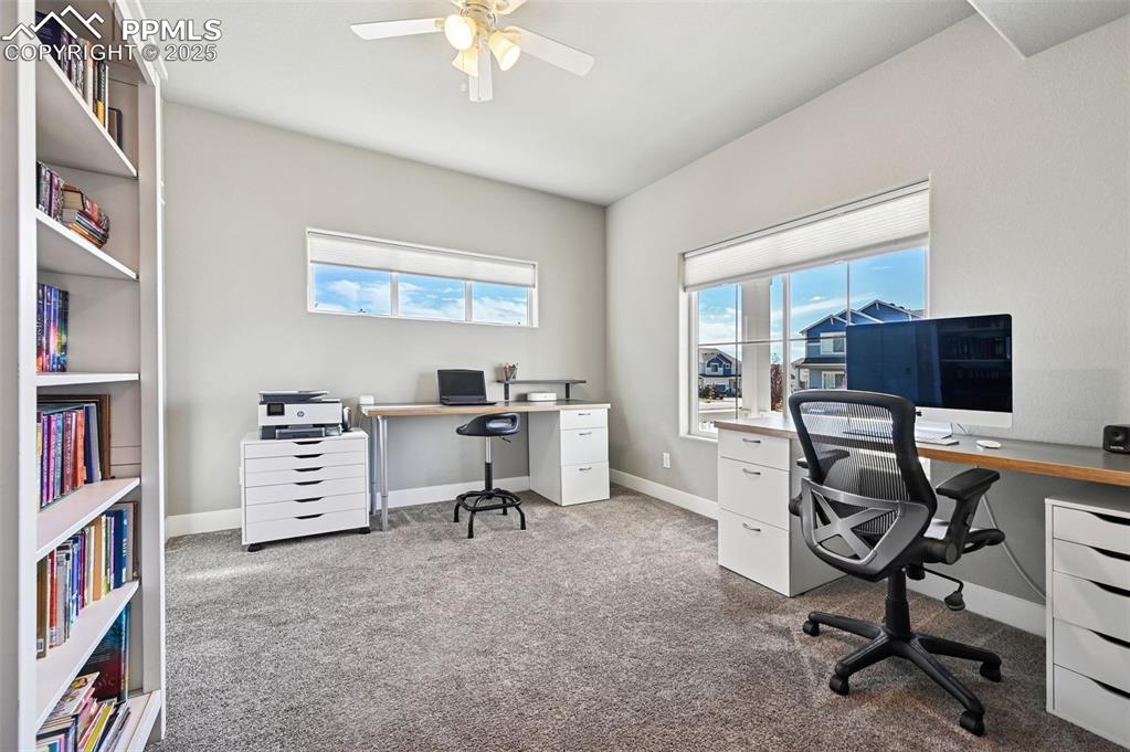 Image 4 of 50: Office