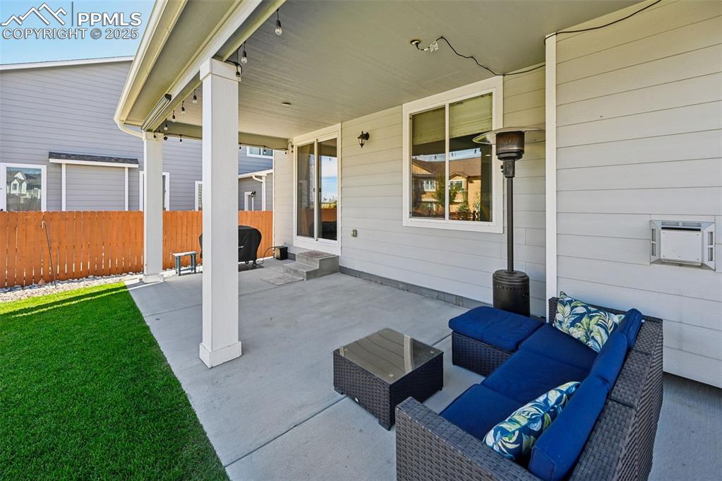 Image 41 of 50: Patio