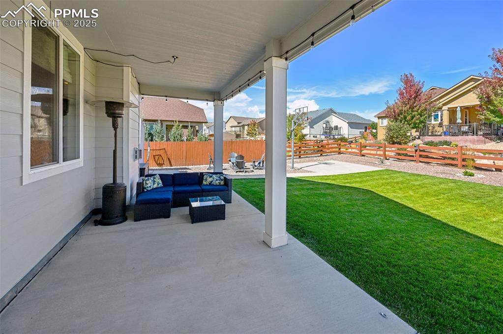 Image 42 of 50: Patio