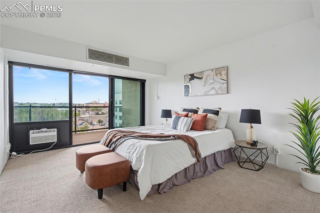 Image 15 of 28: Bedroom