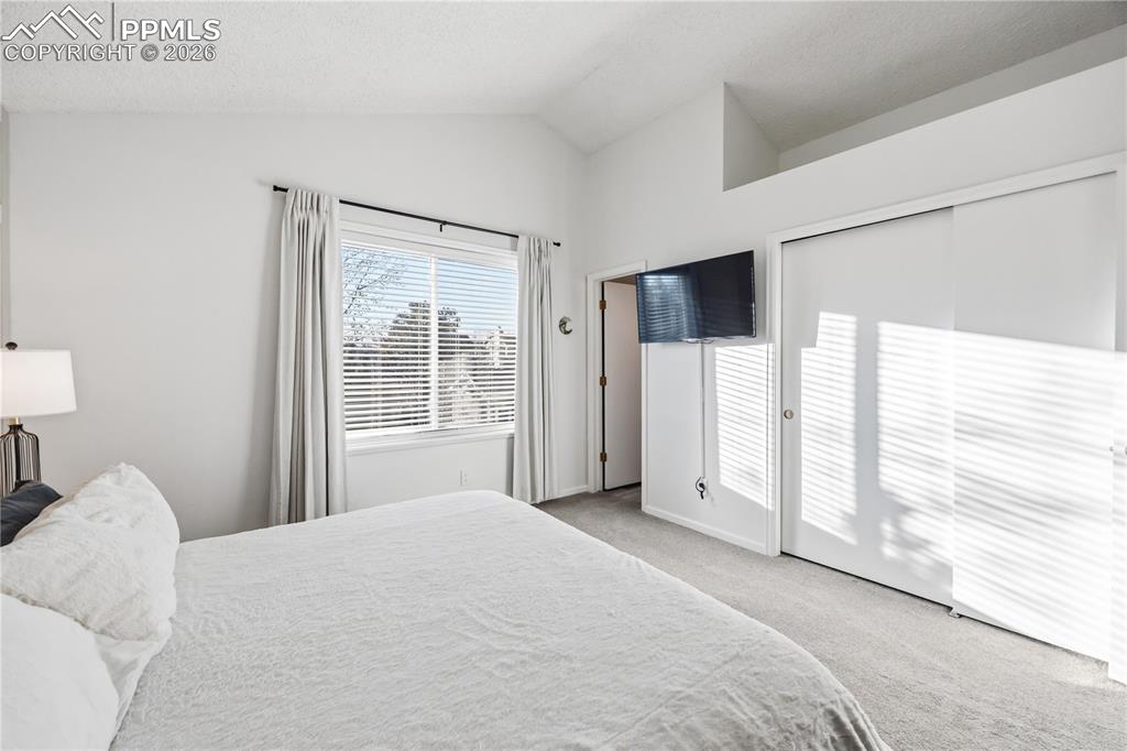 Image 25 of 38: Bedroom