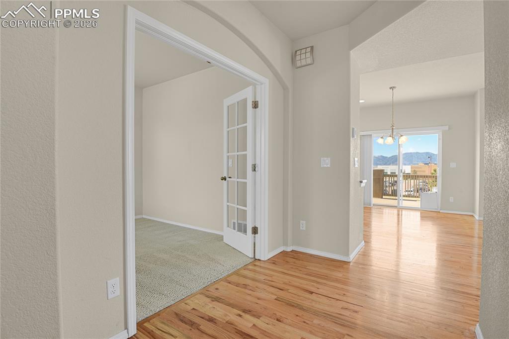 Image 12 of 41: Entry