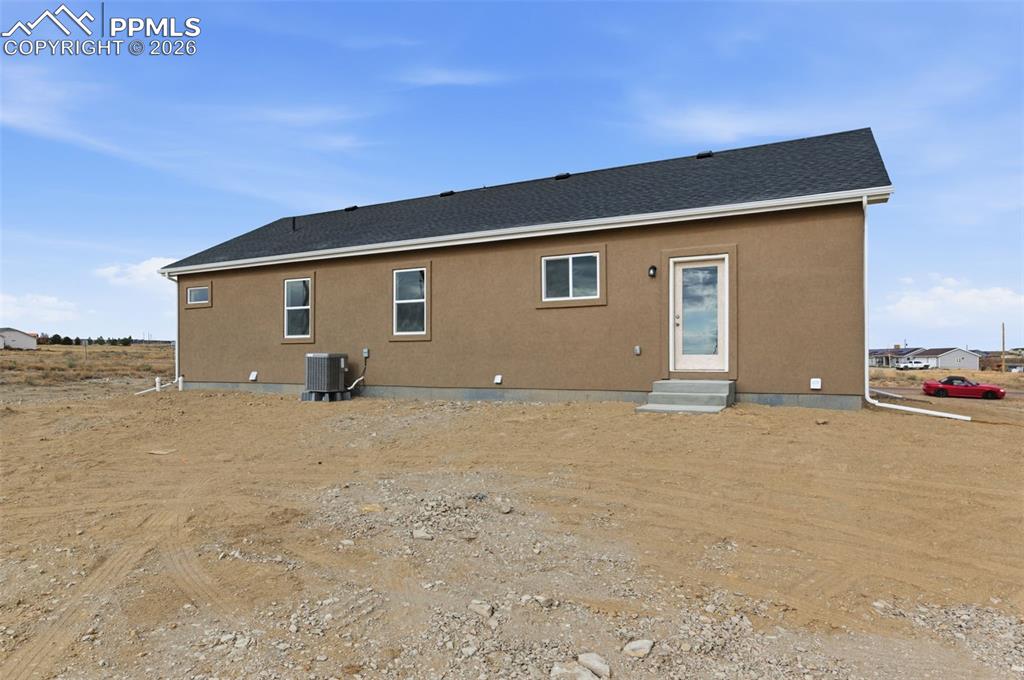 Image 36 of 37: Back of Structure