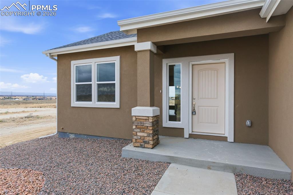 Image 4 of 37: Entry