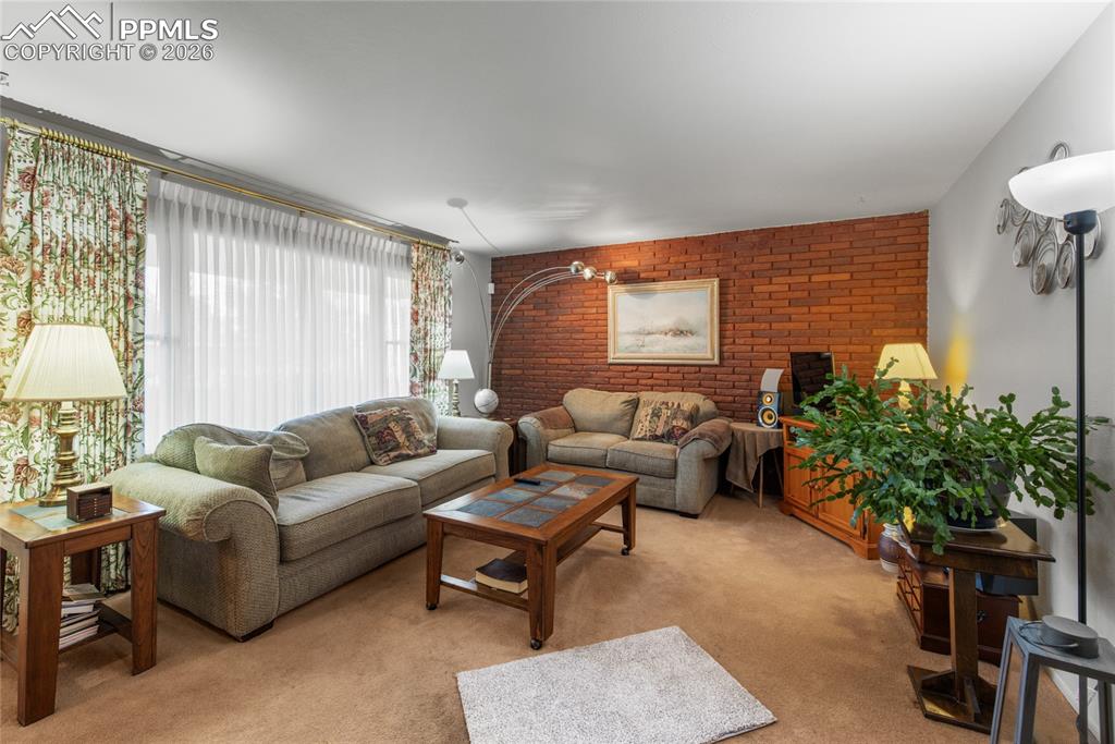 Image 5 of 31: Living Room