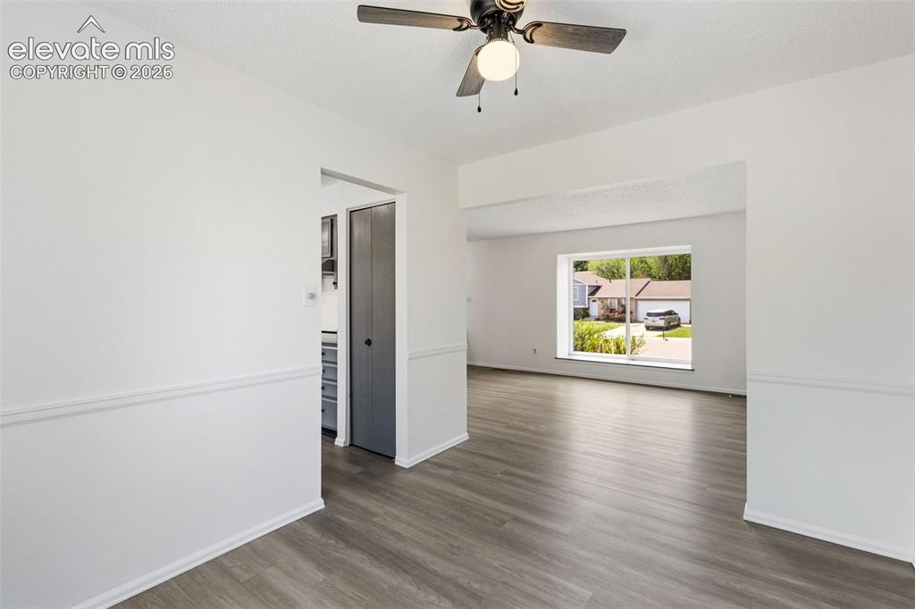 Image 10 of 44: Dining Room