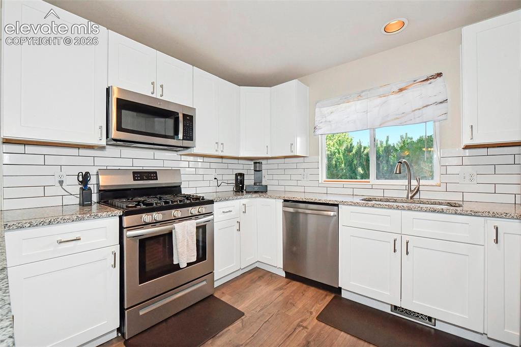 Image 6 of 26: New kitchen in 2021.