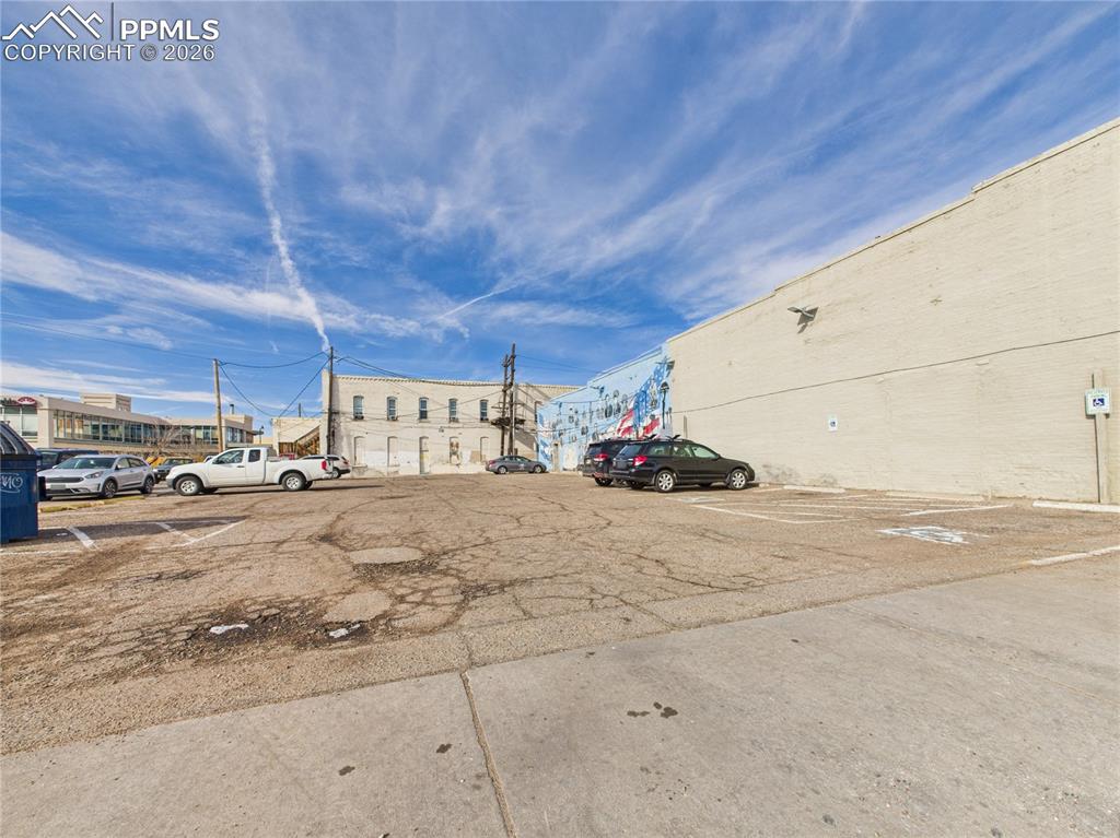 Image 39 of 39: Parking