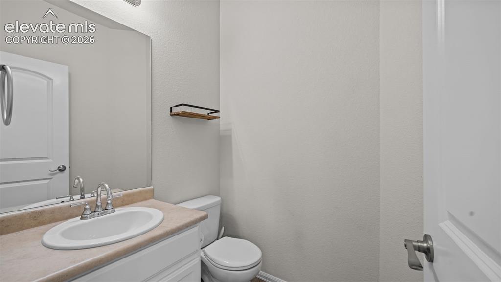 Image 19 of 42: Bathroom
