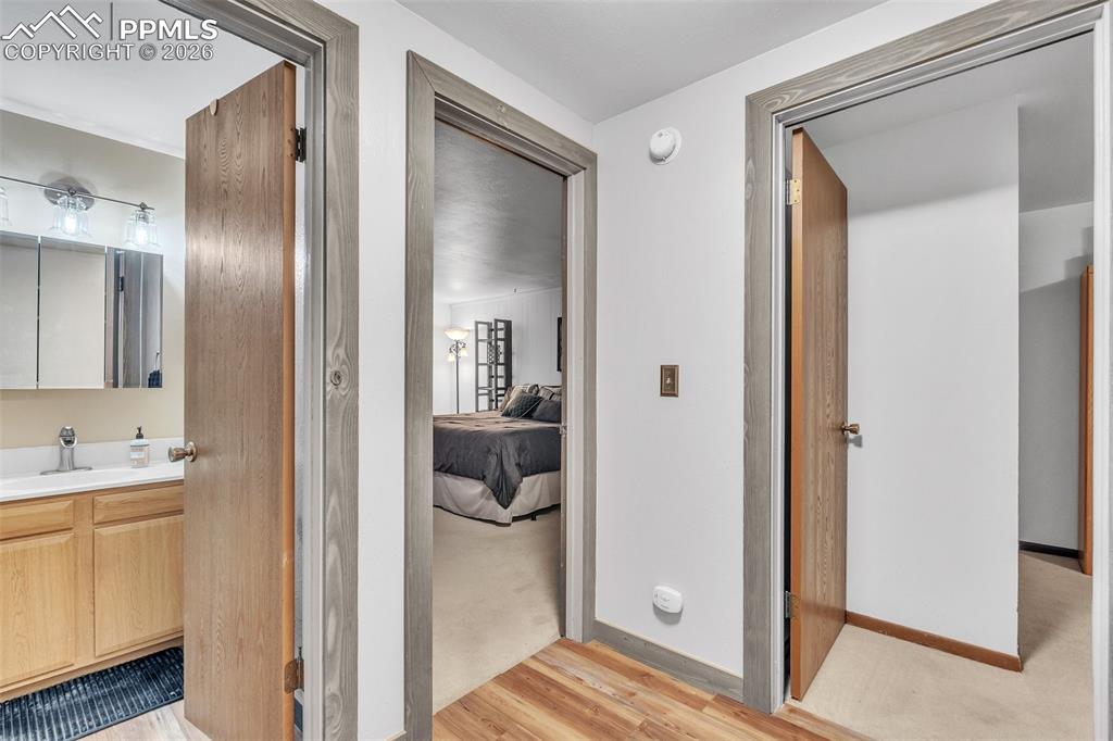 Image 13 of 42: Bathroom