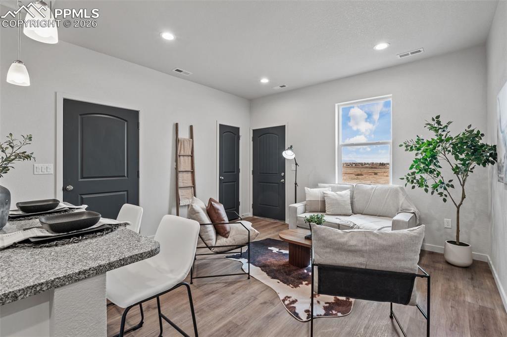 Image 38 of 50: Living Room