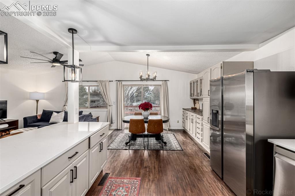 Image 12 of 36: Kitchen