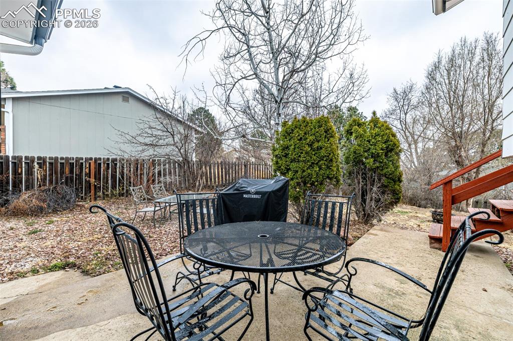 Image 30 of 36: Patio