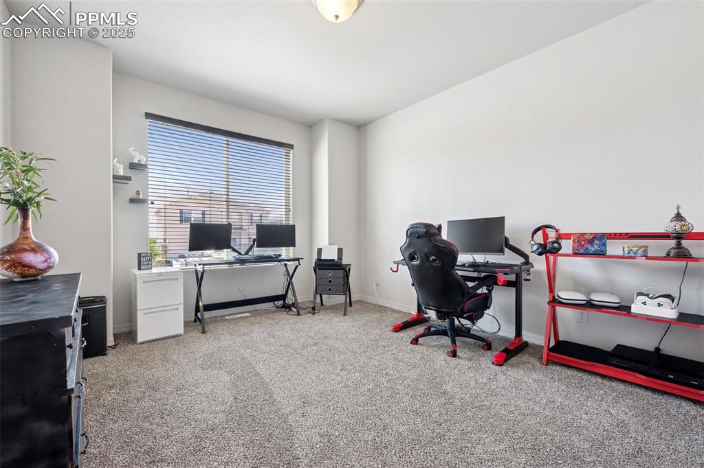 Image 15 of 28: Office