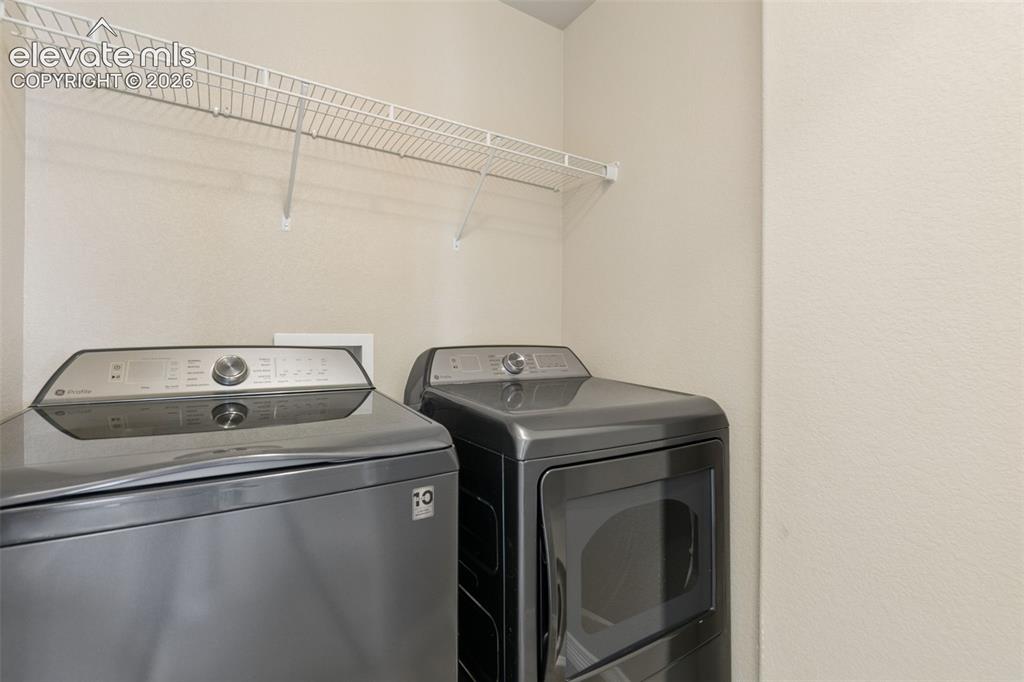 Image 29 of 42: Laundry