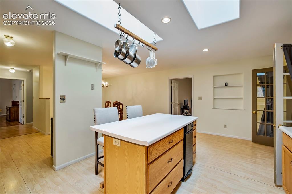 Image 11 of 50: Kitchen