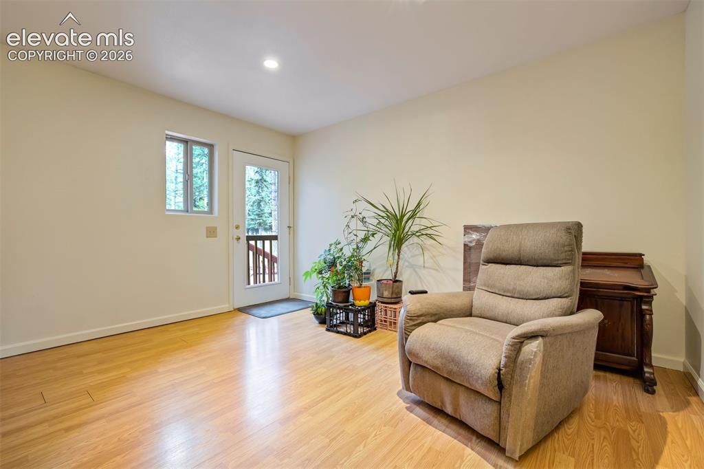 Image 18 of 50: Sitting Room