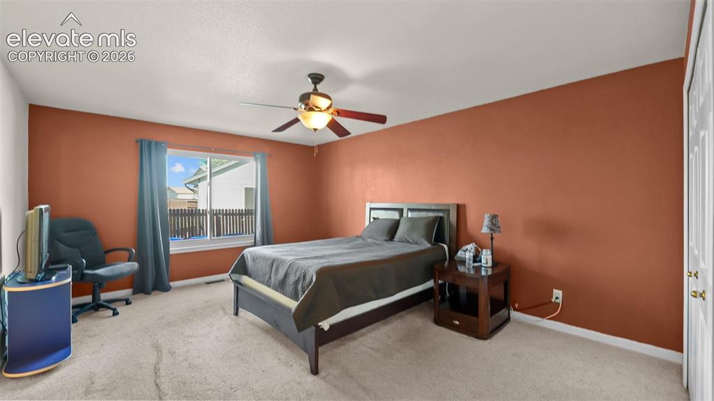 Image 12 of 35: Bedroom