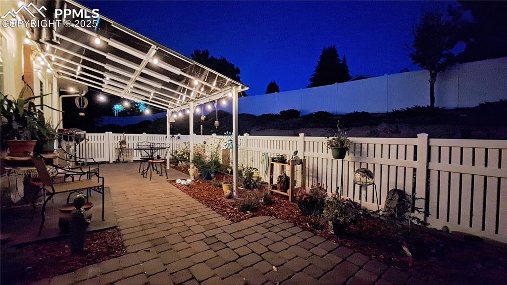 Image 32 of 34: Patio