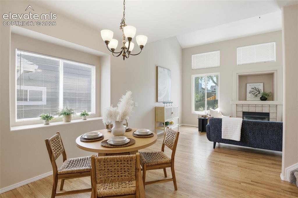 Image 6 of 36: Dining Area