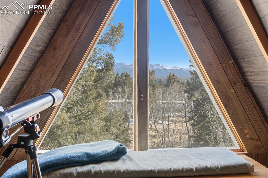 Image 22 of 35: View