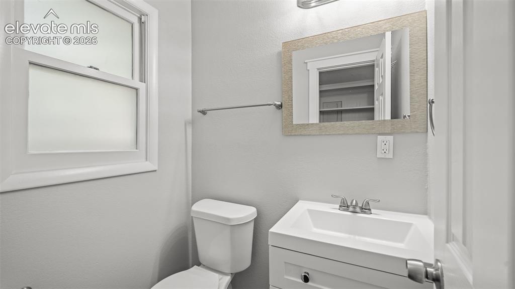 Image 12 of 39: Bathroom