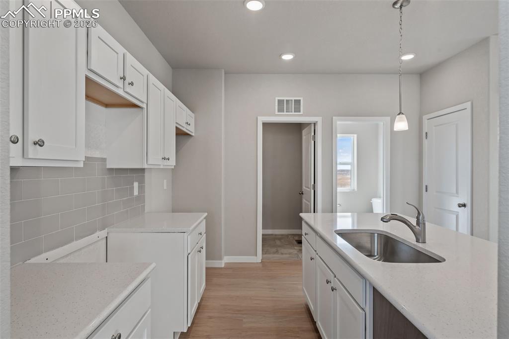 Image 10 of 30: *Photos of previous inventory home of same floor plan - features and option