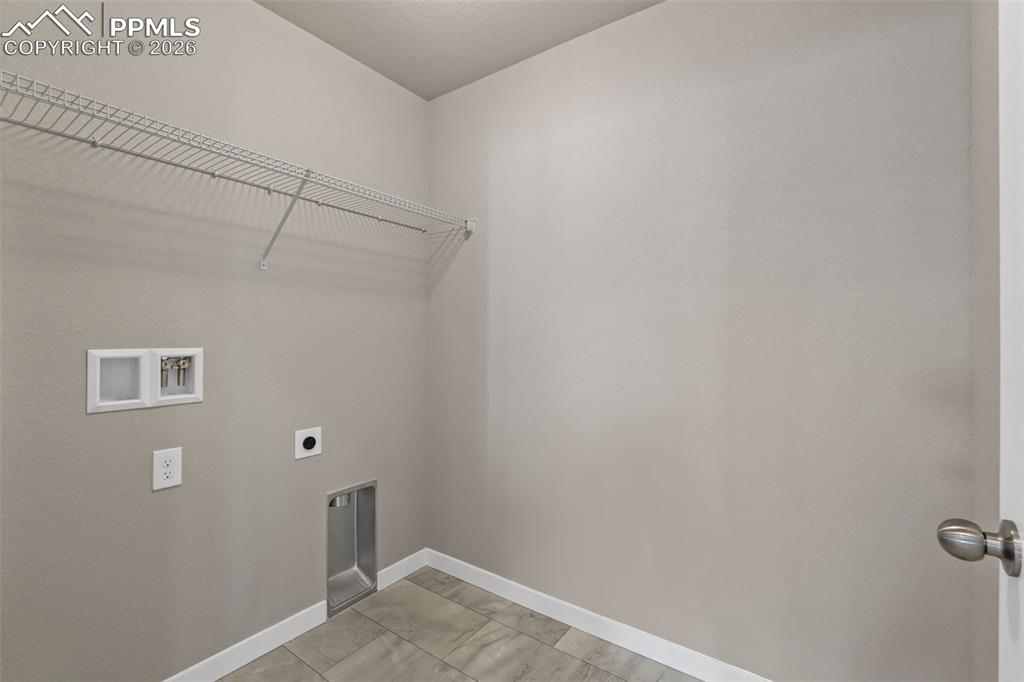 Image 29 of 30: *Photos of previous inventory home of same floor plan - features and option