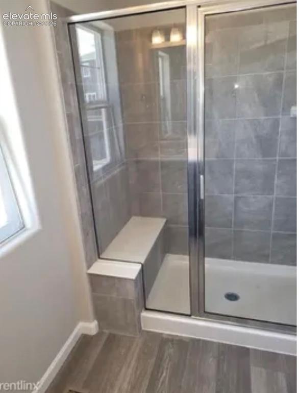 Image 6 of 21: Bathroom