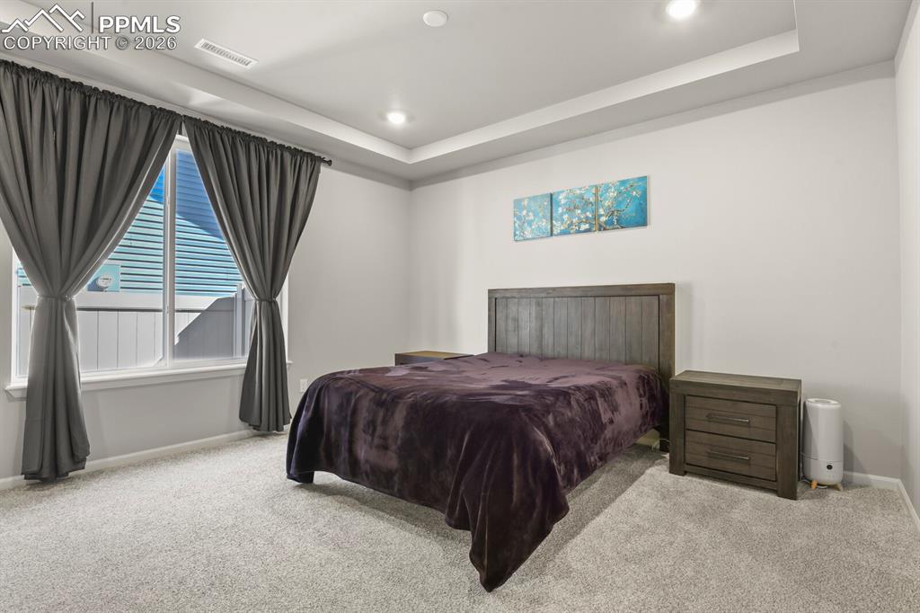 Image 16 of 27: Primary bedroom